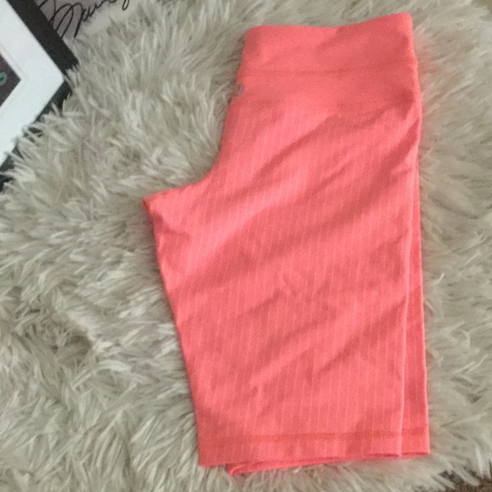 Lululemon Short - Picture 7 of 7